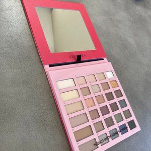 SEPHORA - Easy on The Eyes Eyeshadow Palette